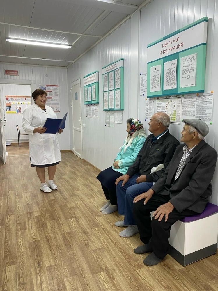 В Абзановском фельдшерско-акушерском пункте прошли занятия «Школ здоровья» по двум важнейшим направлениям